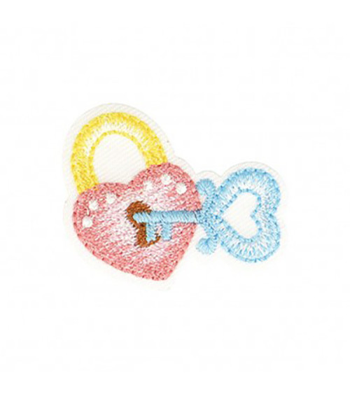 Heart padlock iron-on badge 2.5x2.5cm