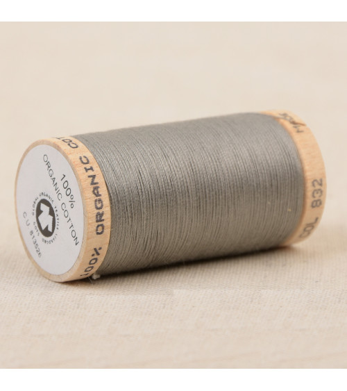 Spool of 100% organic cotton thread 275m ash gray