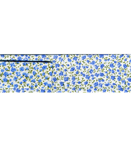 Spool of 25m bias binding printed with small blue flowers 20mm