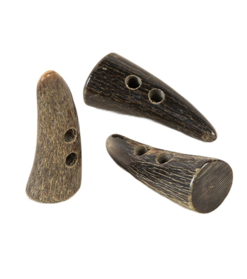 Set of 6 horn logs 2 holes brown 50mm