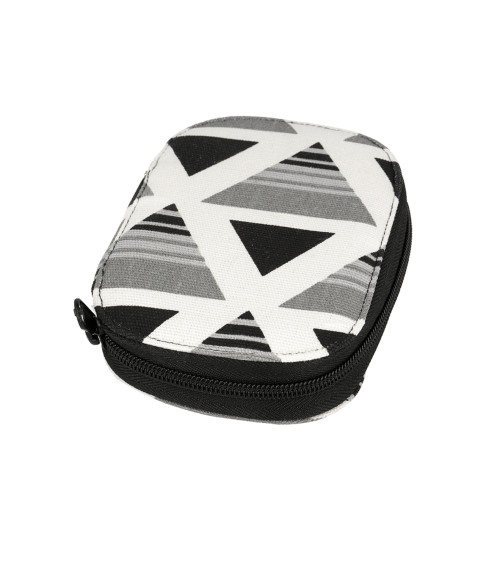 Sewing bag 14cmx9cm printed with black and gray triangles