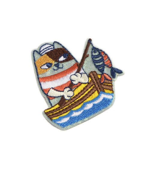 Ocean fishing cat iron-on badge 5cm x 4.5cm