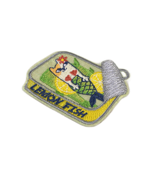 Set of 3 iron-on badges cat in lemon fish box 5.5cm x 4.5cm