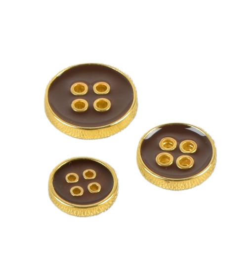 Brown lacquered button