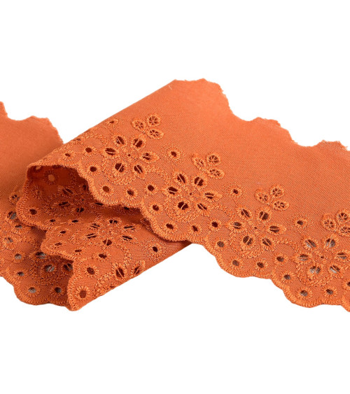 Bobbin 14.6m scalloped flower embroidery rust orange 70mm