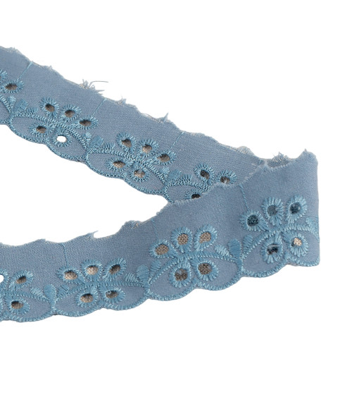 Lavender blue scalloped flower embroidery 30mm per meter