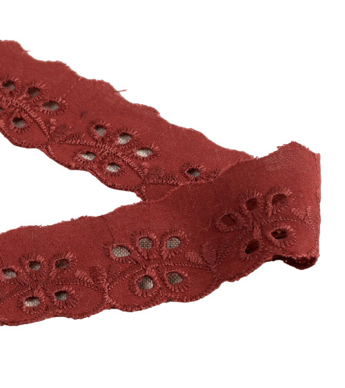 Burgundy red scalloped flower embroidery 30mm per meter