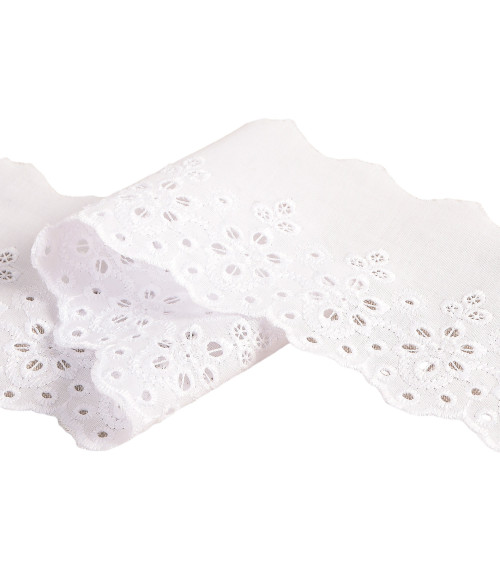 White scalloped flower embroidery 70mm per meter