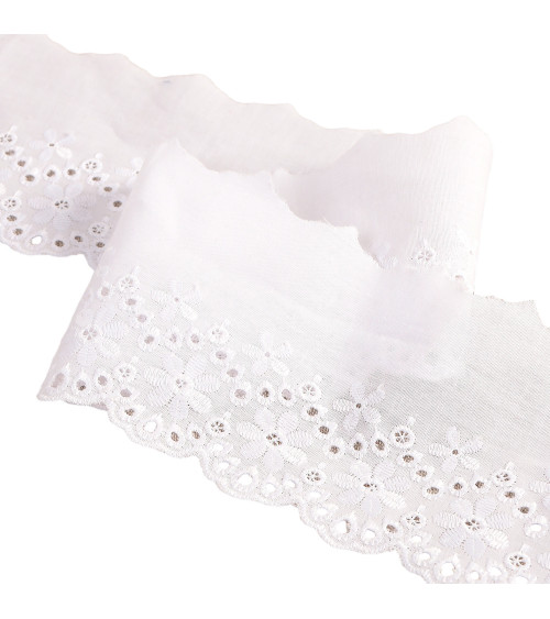 White scalloped flower embroidery 80mm per meter