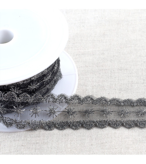 Spool 13.5m metallic embroidery on tulle 28mm black/silver