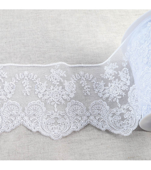 Tulle embroidered shiny scalloped flowers 143mm white per meter