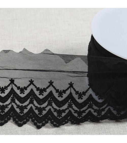 Double wave embroidered tulle scalloped matt 108mm black per meter