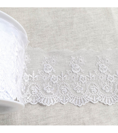 Tulle embroidered shiny scalloped flowers 110mm white per meter