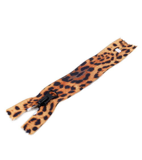 Leopard non-separable closure