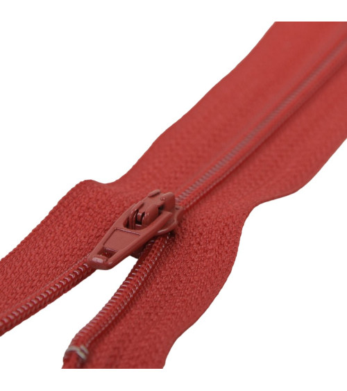 Fine Polyester Closure No. 2 Red