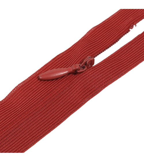 Adjustable non-separable invisible zipper - red