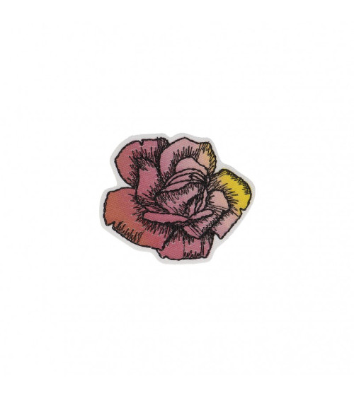 Vintage pink rose iron-on badge 4cm x 5cm