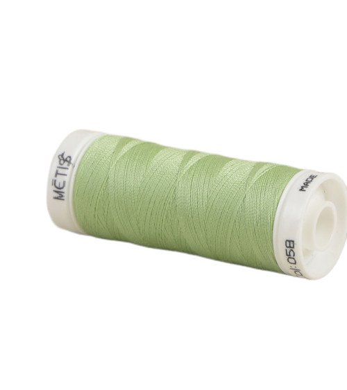 Spool of polyester thread 200m Oeko Tex made in Europe light green