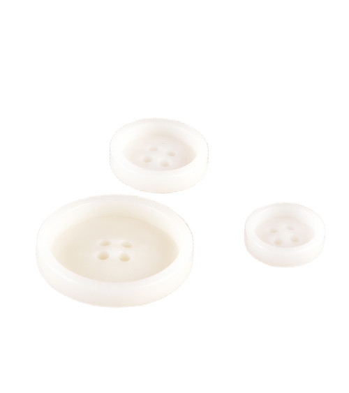 Set of 6 corozo buttons 4 holes White