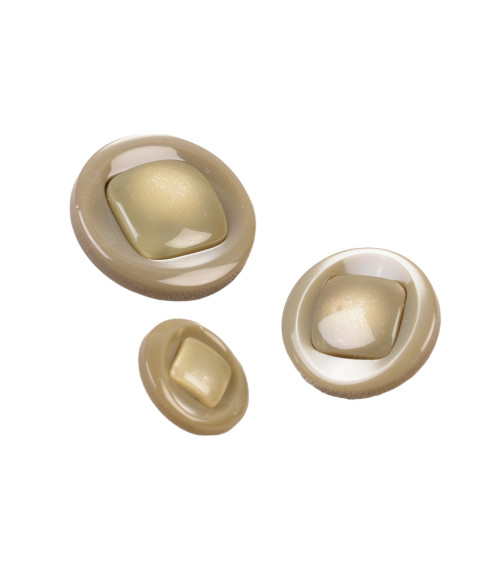 Set of 6 round buttons with beige stone shank