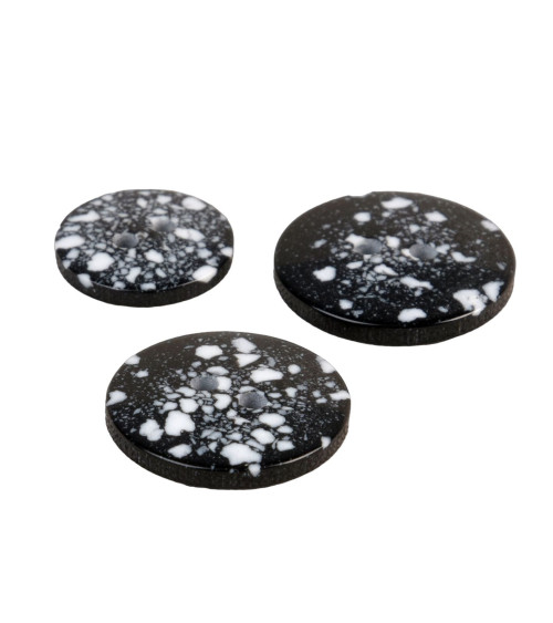 Round recycled plastic button 2 holes black